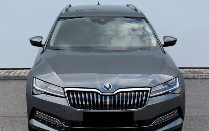 Skoda Superb cena 175550 przebieg: 1, rok produkcji 2024 z Wejherowo małe 121